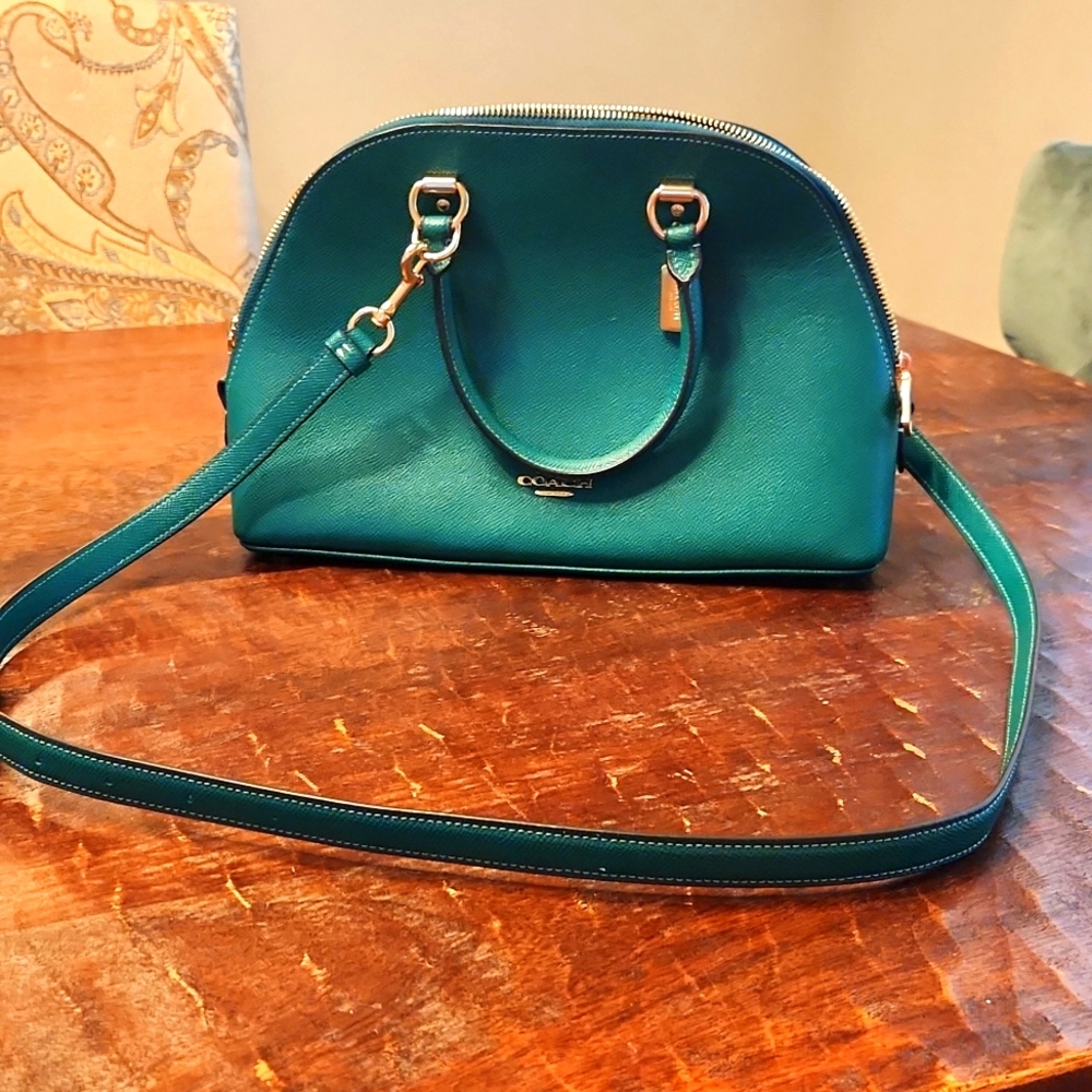 Coach green, pebbled leather, crossbody bag